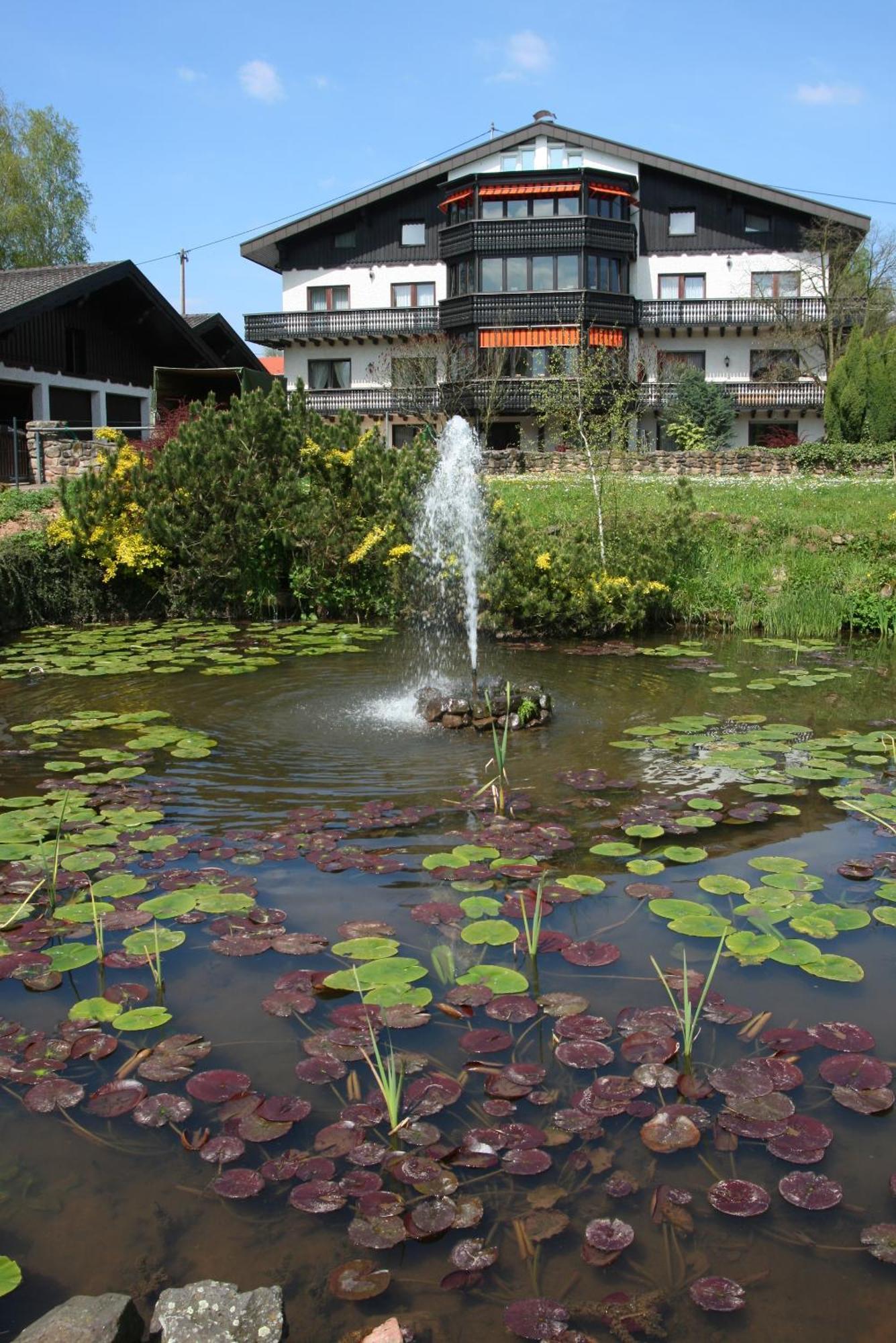 Hotel Muehlenthal Gmbh Schwalbach ภายนอก รูปภาพ