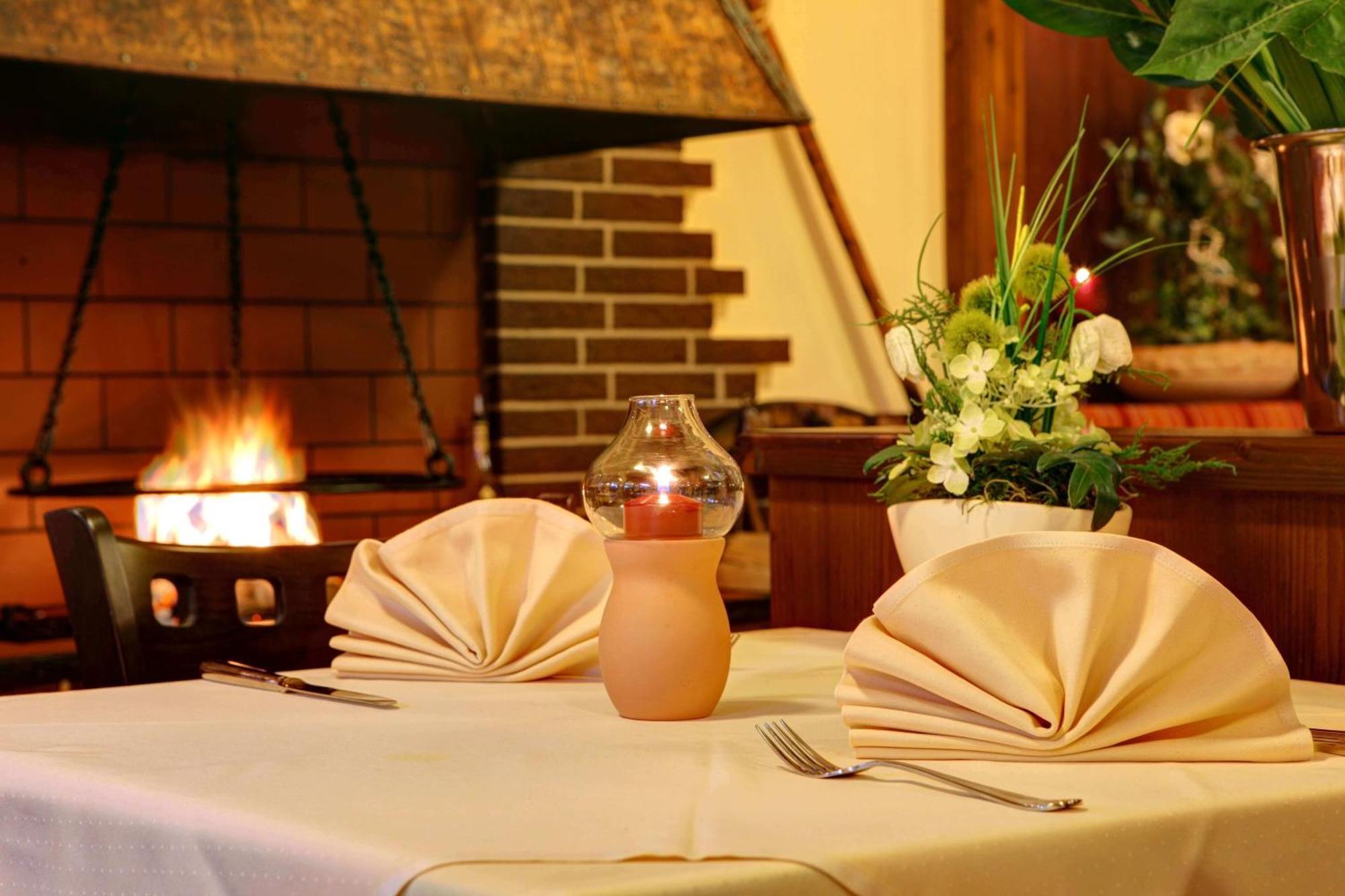 Hotel Muehlenthal Gmbh Schwalbach ภายนอก รูปภาพ